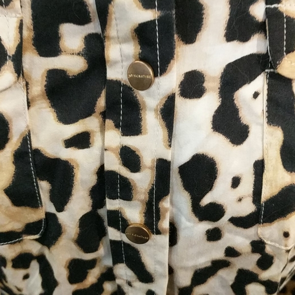 Jones New York Petite Leopard Button up - Picture 4 of 6